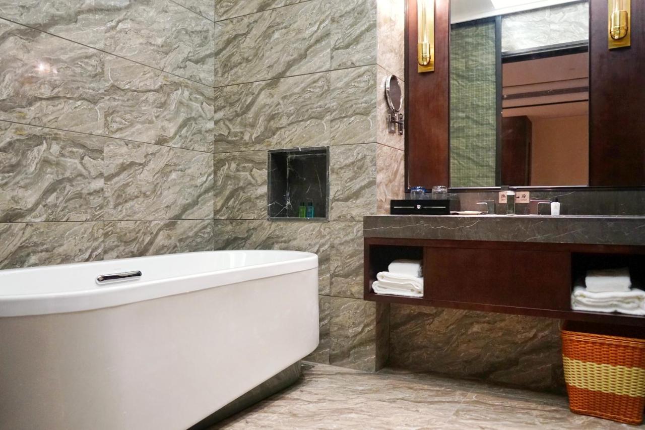 Shantou Hairun Hotel Екстериор снимка